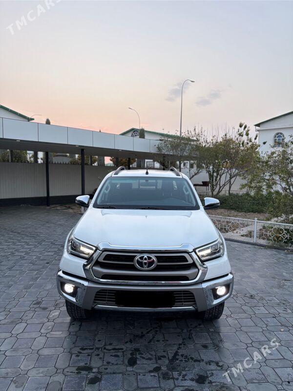 Toyota Hilux 2024 - 582 000 TMT - Ашхабад - img 2
