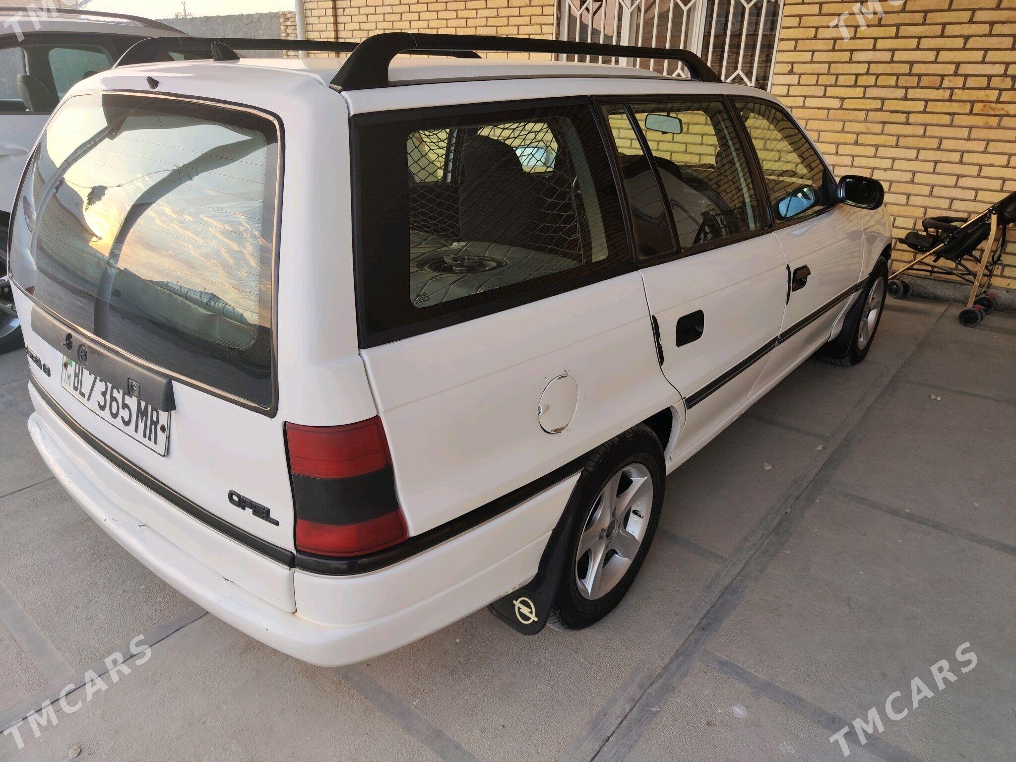 Opel Astra 1992 - 47 000 TMT - Mary - img 4