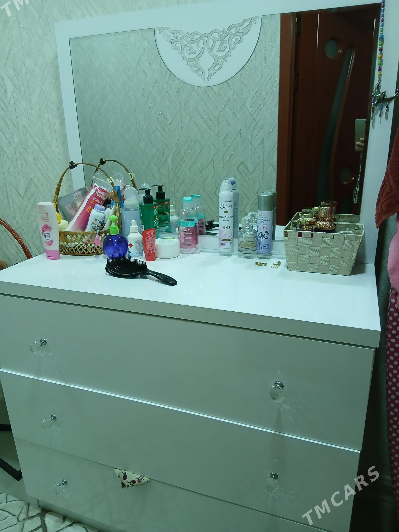 Трюмо - Türkmenbaşy - img 1