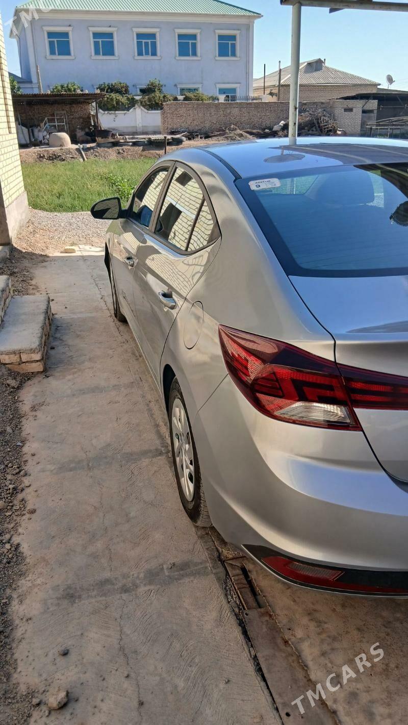 Hyundai Elantra 2020 - 195 000 TMT - Wekilbazar - img 4