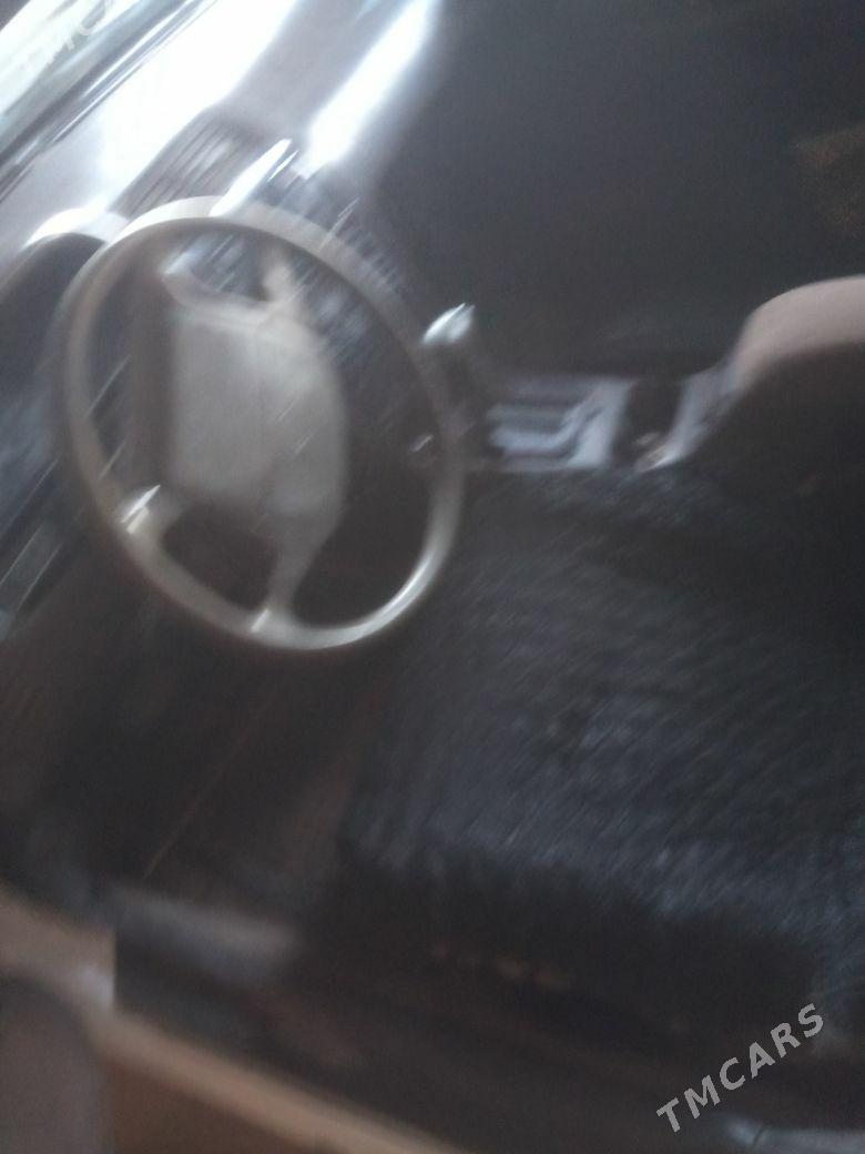 Nissan Maxima 1996 - 20 000 TMT - Dänew - img 5