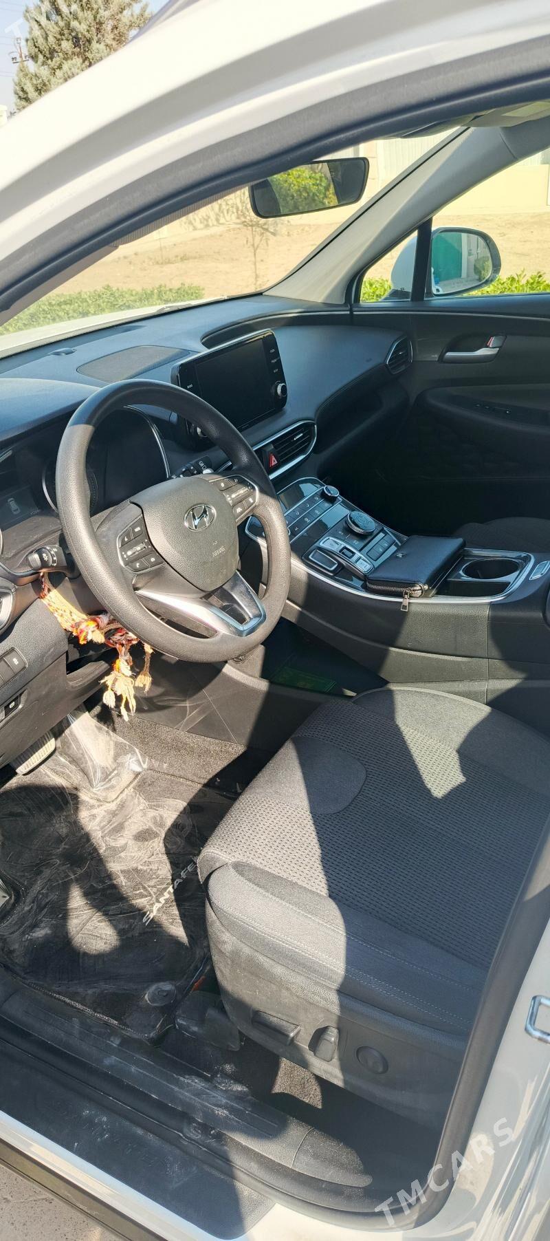 Hyundai Santa Fe 2022 - 380 000 TMT - Тязе заман - img 3