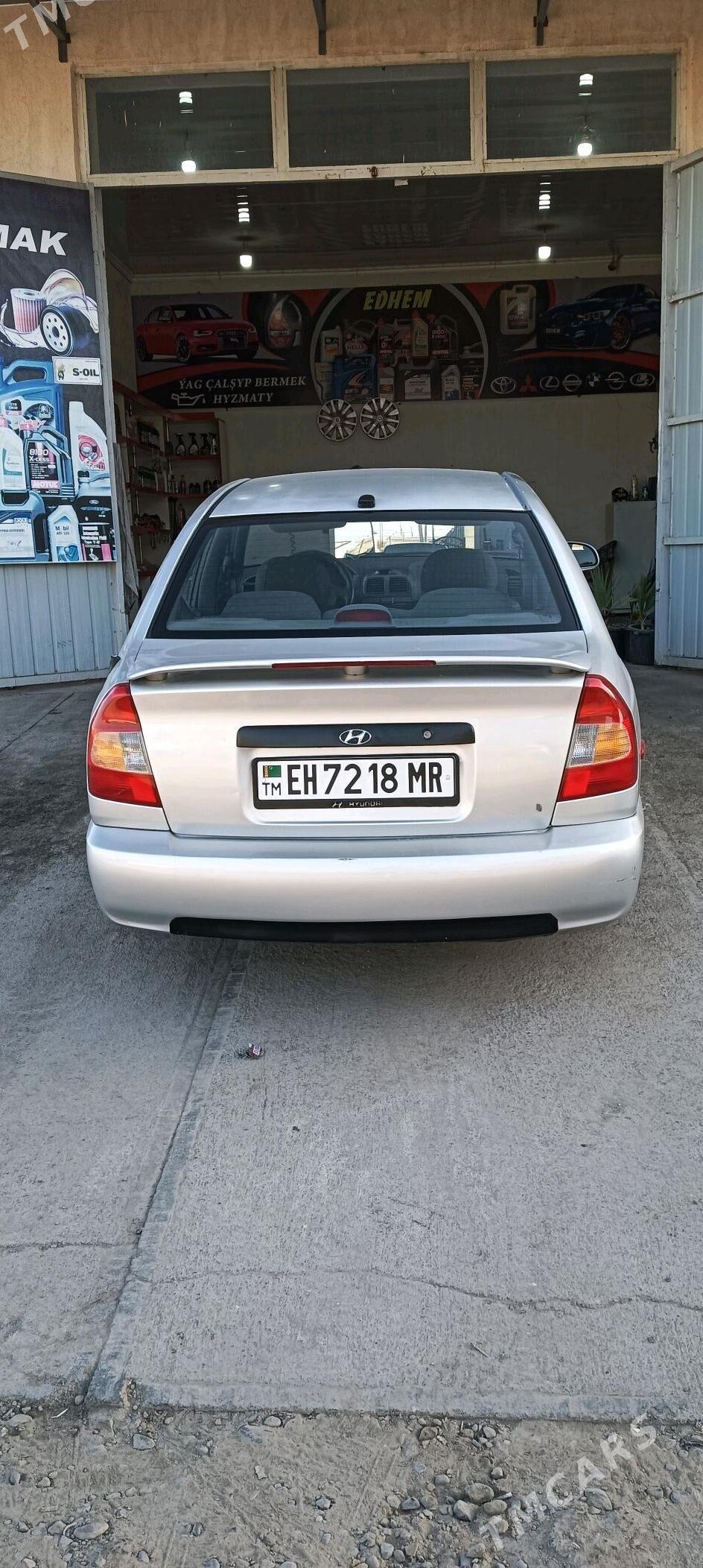 Hyundai Accent 2002 - 44 000 TMT - Байрамали - img 2
