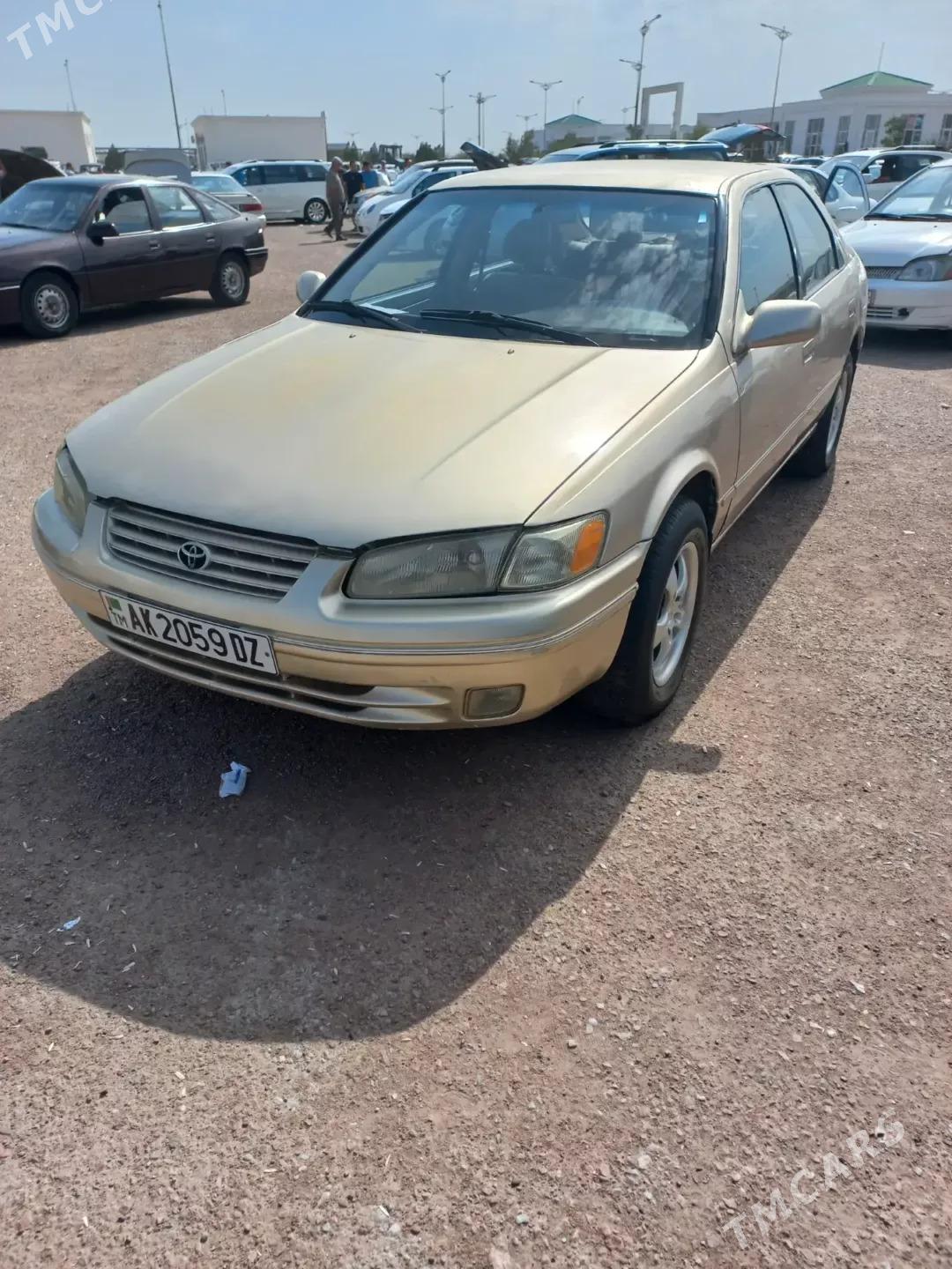 Toyota Camry 1998 - 115 000 TMT - Дашогуз - img 3