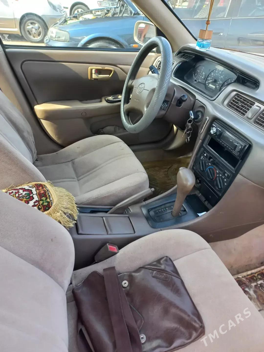 Toyota Camry 1998 - 115 000 TMT - Дашогуз - img 2