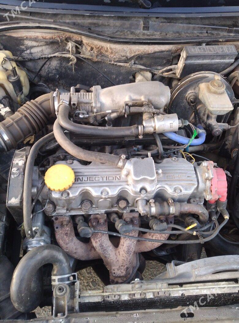 Opel Astra 1993 - 35 000 TMT - Газаджак - img 4