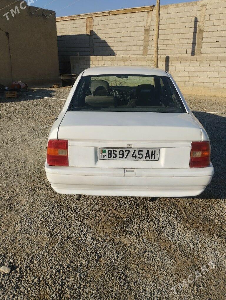 Opel Vectra 1991 - 31 000 TMT - Bäherden - img 3