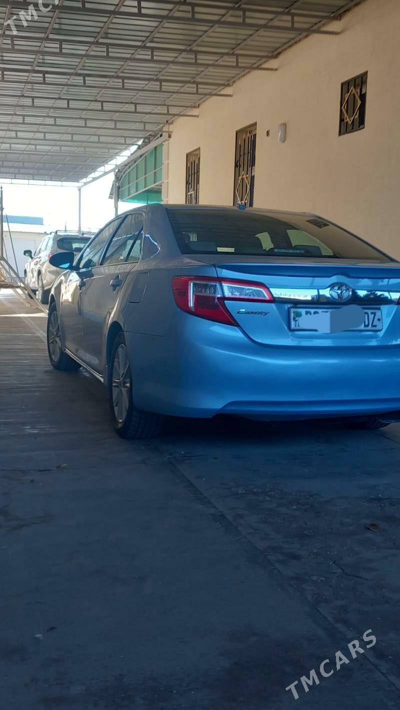 Toyota Camry 2012 - 235 000 TMT - Дашогуз - img 2
