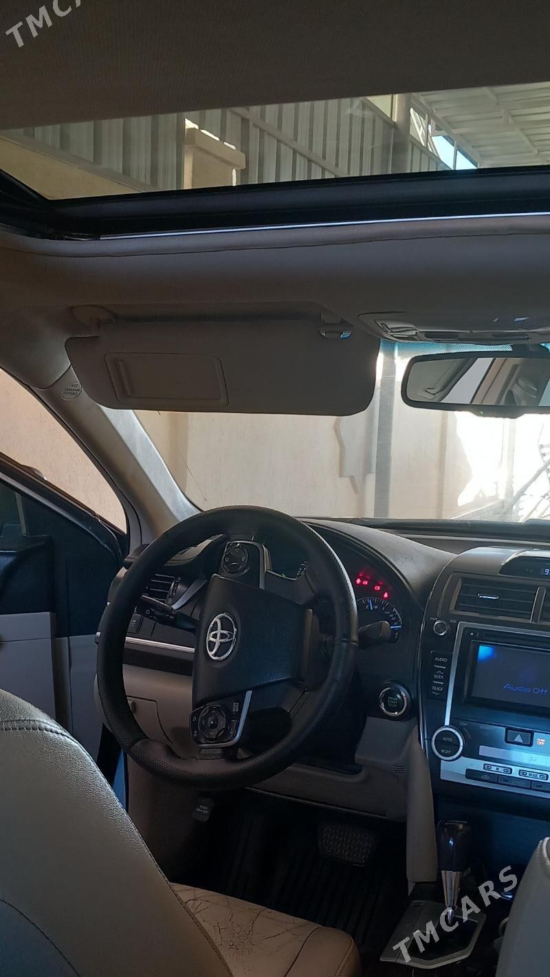 Toyota Camry 2012 - 235 000 TMT - Дашогуз - img 4