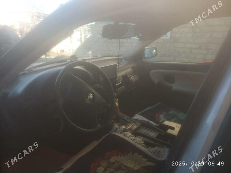 BMW 320 1997 - 45 000 TMT - Çärjew - img 5