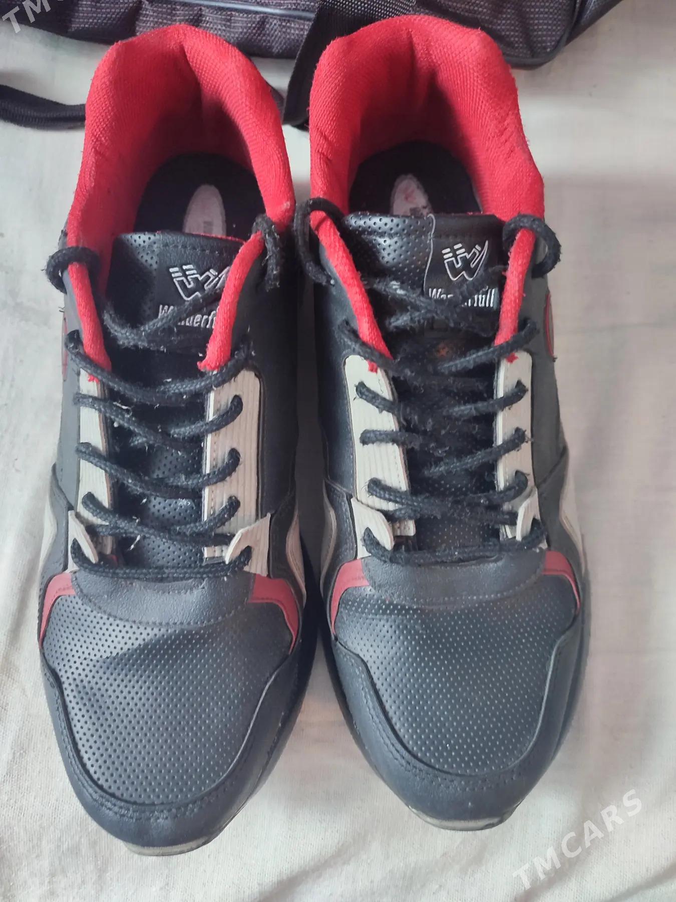 мужские кроссовки - Туркменабат - img 1