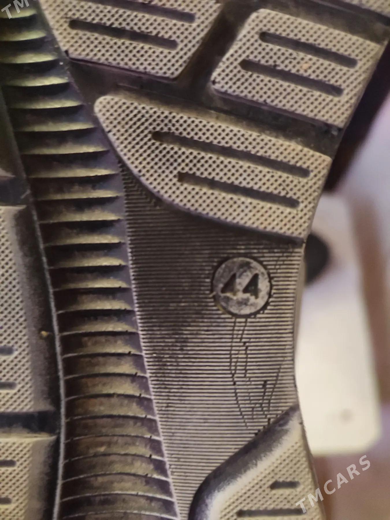 мужские кроссовки - Türkmenabat - img 6