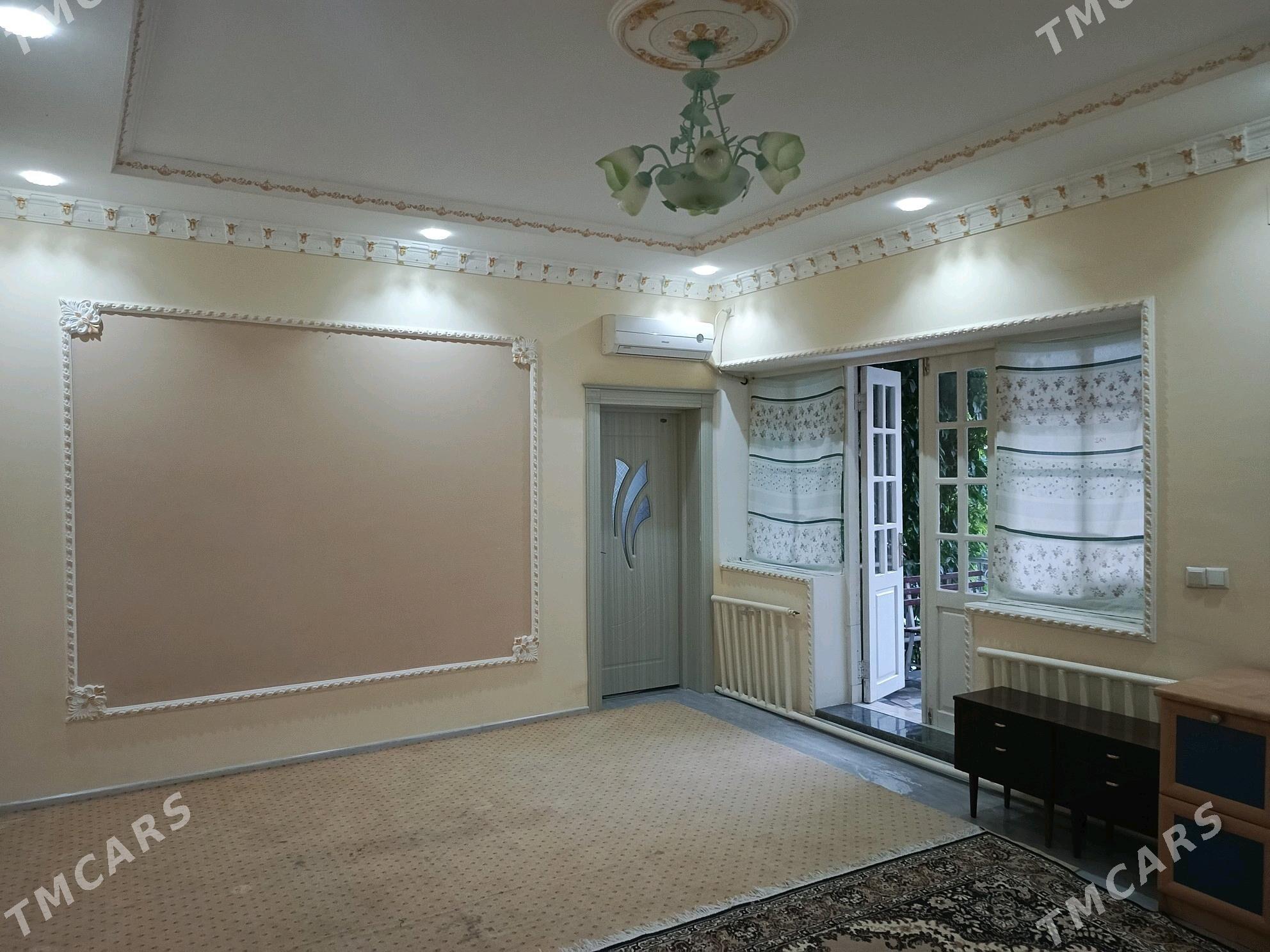 KWARTIRA KOMNAT, КОМНАТА - Хитровка - img 1