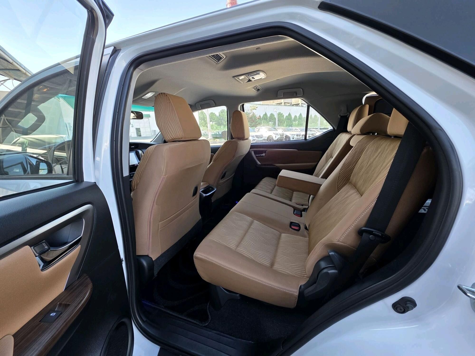 Toyota Fortuner 2024 - 685 000 TMT - 11 мкр - img 7