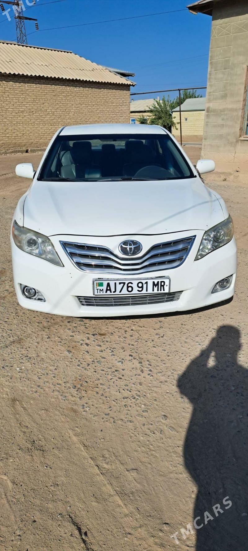 Toyota Camry 2011 - 180 000 TMT - Murgap - img 1