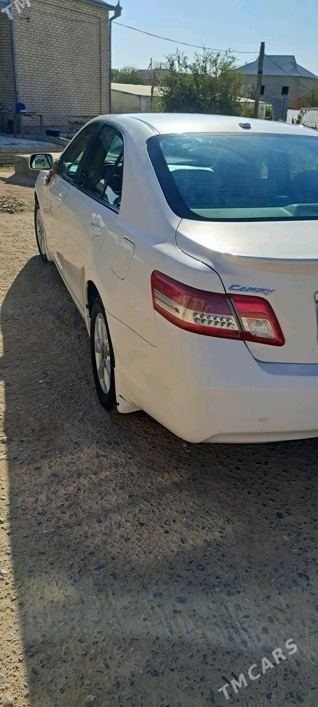 Toyota Camry 2011 - 180 000 TMT - Мургап - img 7