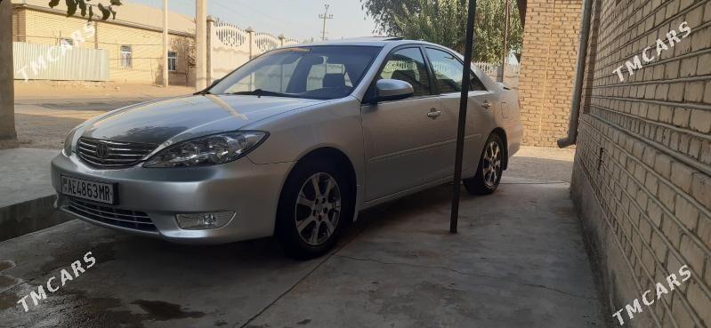 Toyota Camry 2005 - 180 000 TMT - Мары - img 1