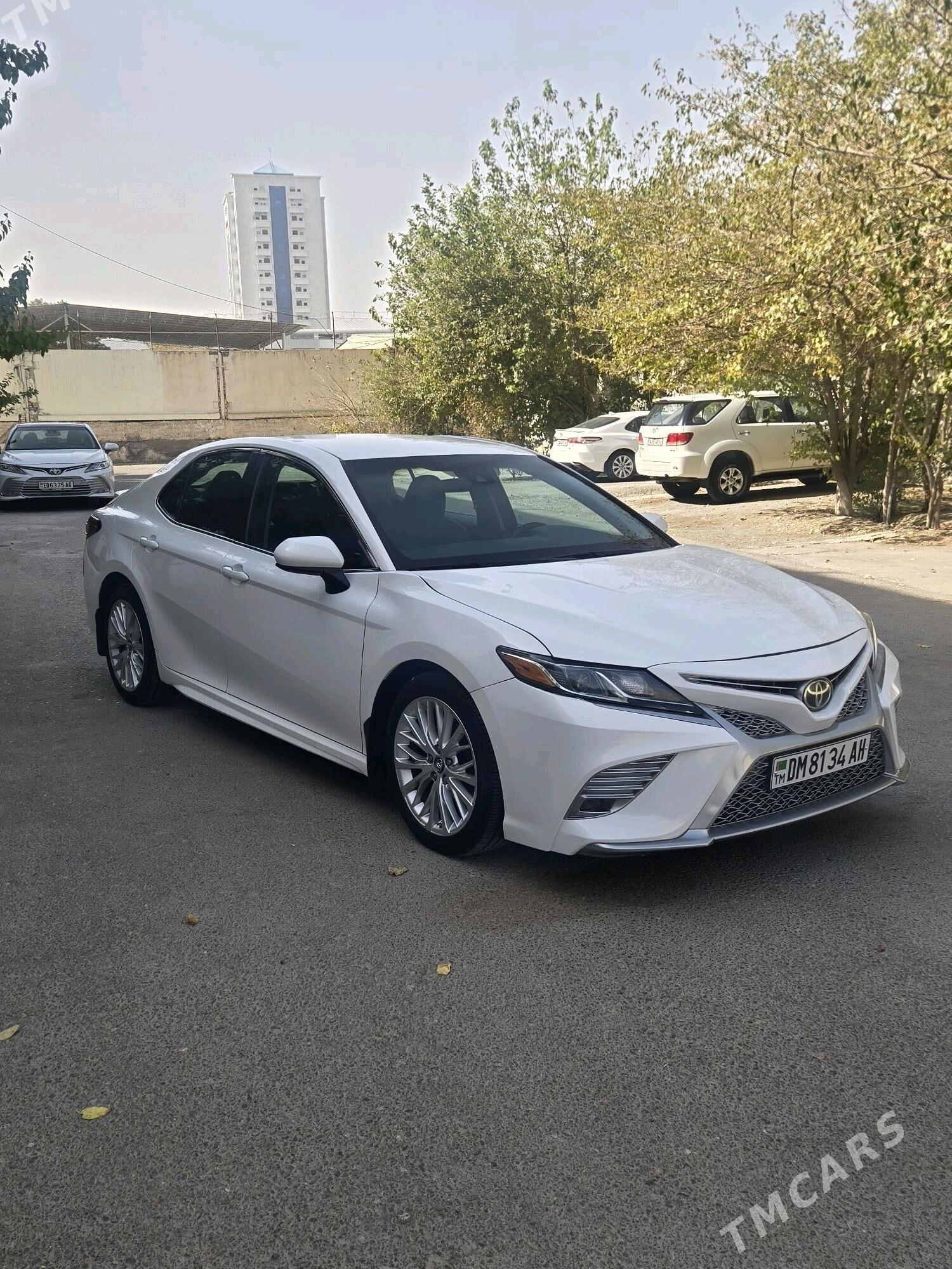 Toyota Camry 2018 - 270 000 TMT - Ашхабад - img 2