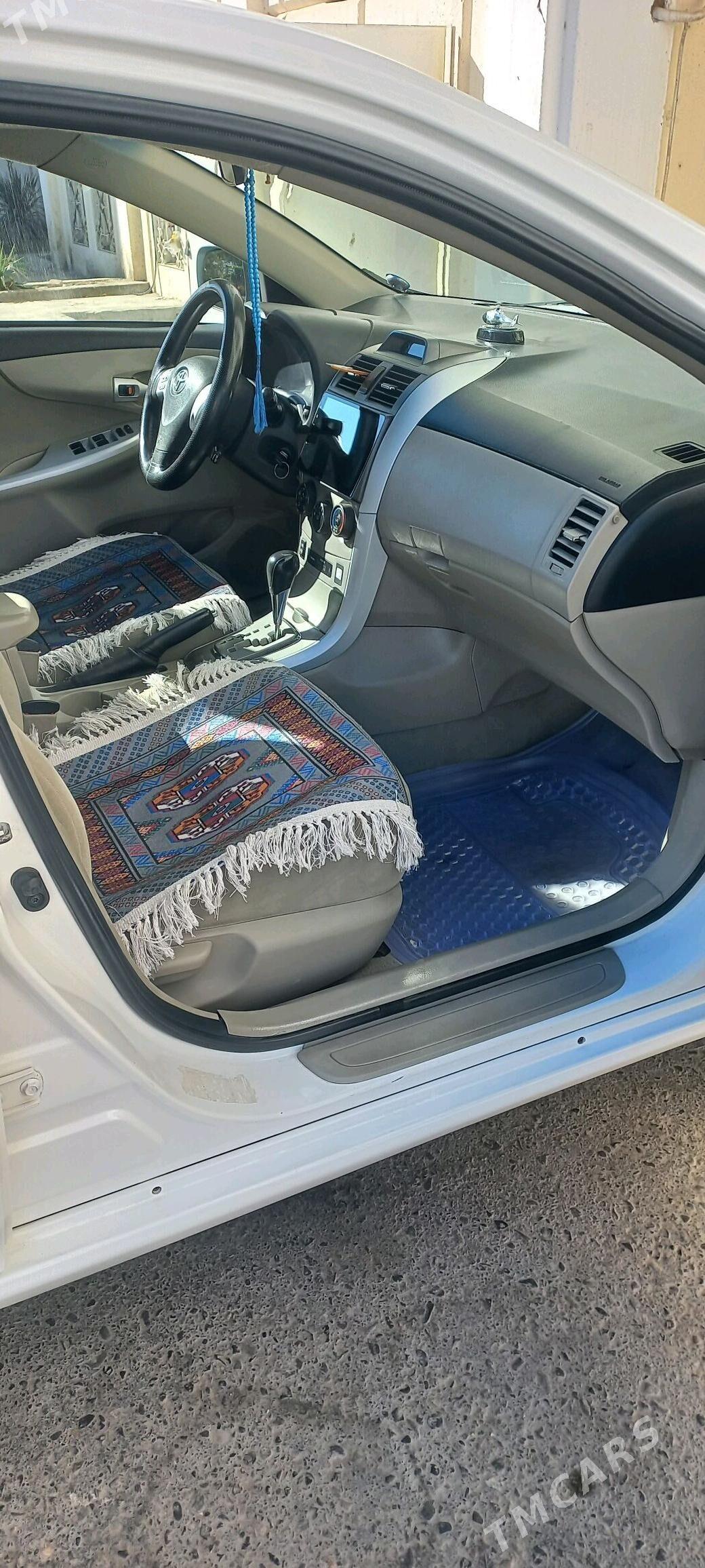 Toyota Corolla 2012 - 165 000 TMT - Туркменабат - img 3