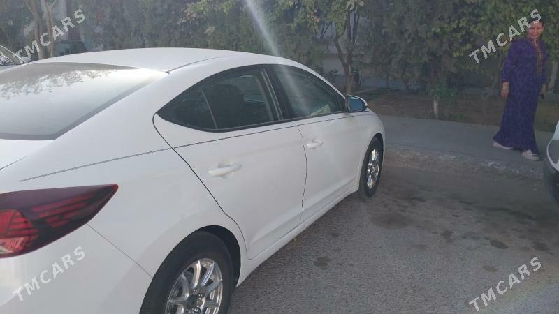 Hyundai Elantra 2020 - 225 000 TMT - Ашхабад - img 2