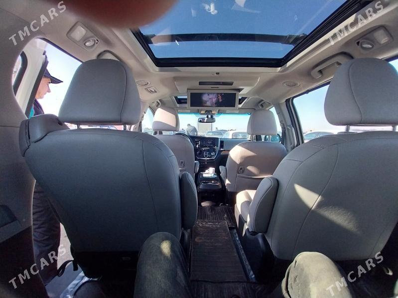 Toyota Sienna 2017 - 500 000 TMT - Дашогуз - img 5