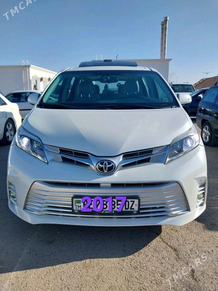 Toyota Sienna 2017 - 500 000 TMT - Дашогуз - img 1