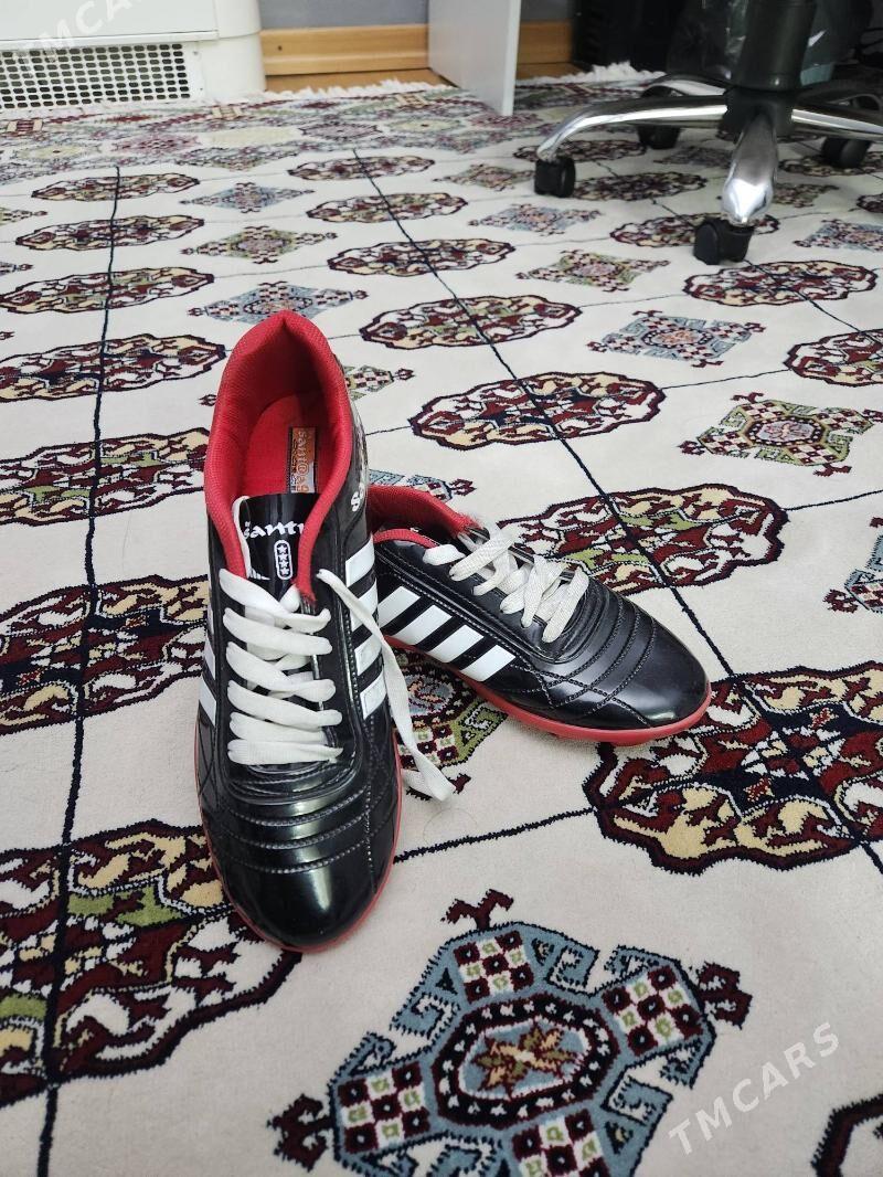 butsy sarkanoska 39-40 - 14-nji tapgyr (Sowhozny köç) - img 1