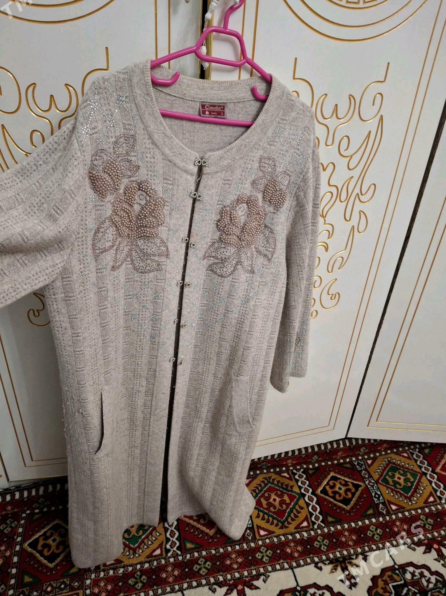 Claudia ẓ̌empir - Parahat 6 - img 2