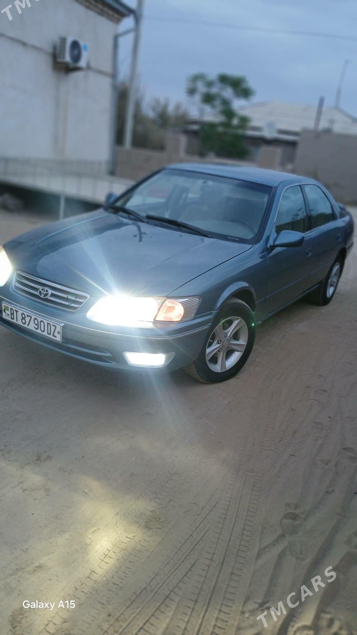 Toyota Camry 2001 - 165 000 TMT - Гороглы (Тагта) - img 3