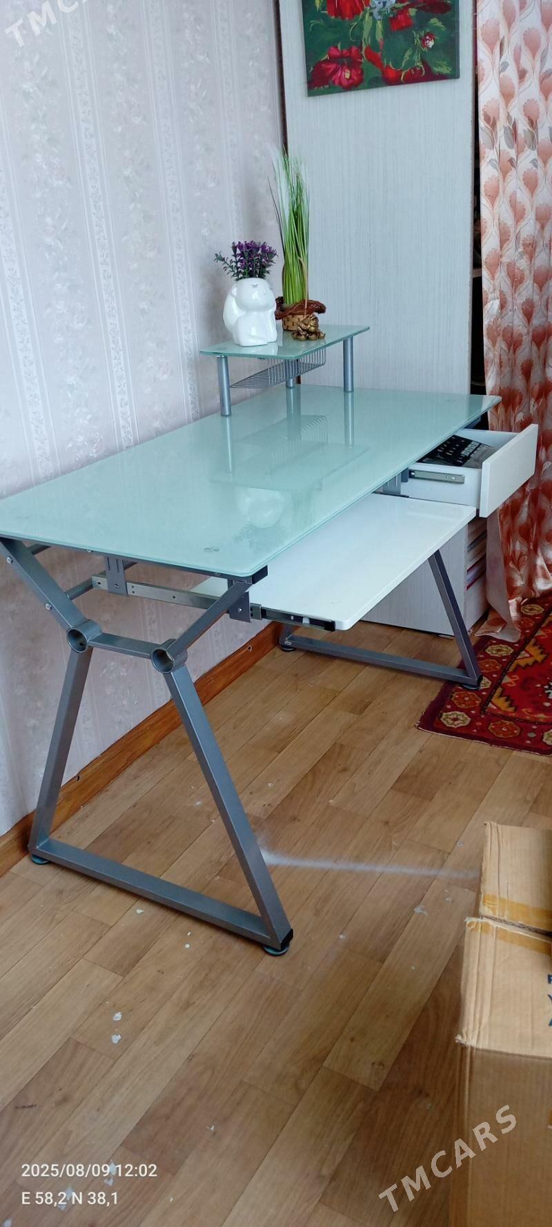 Стол  письменный - Büzmeýin GRES - img 1