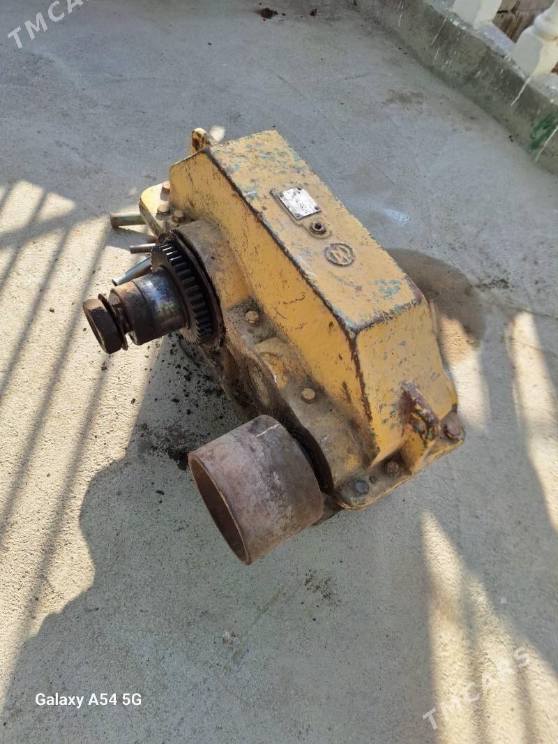 reduktor редуктор 315 - Büzmeýin - img 1