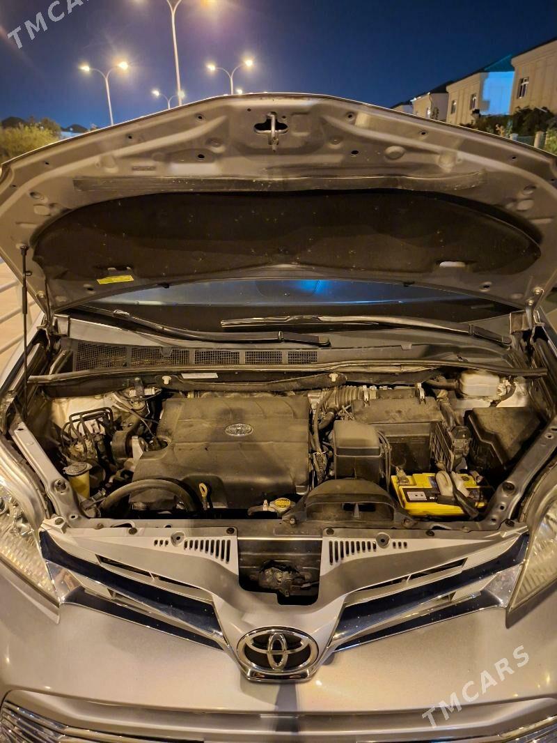 Toyota Sienna 2016 - 390 000 TMT - Aşgabat - img 8