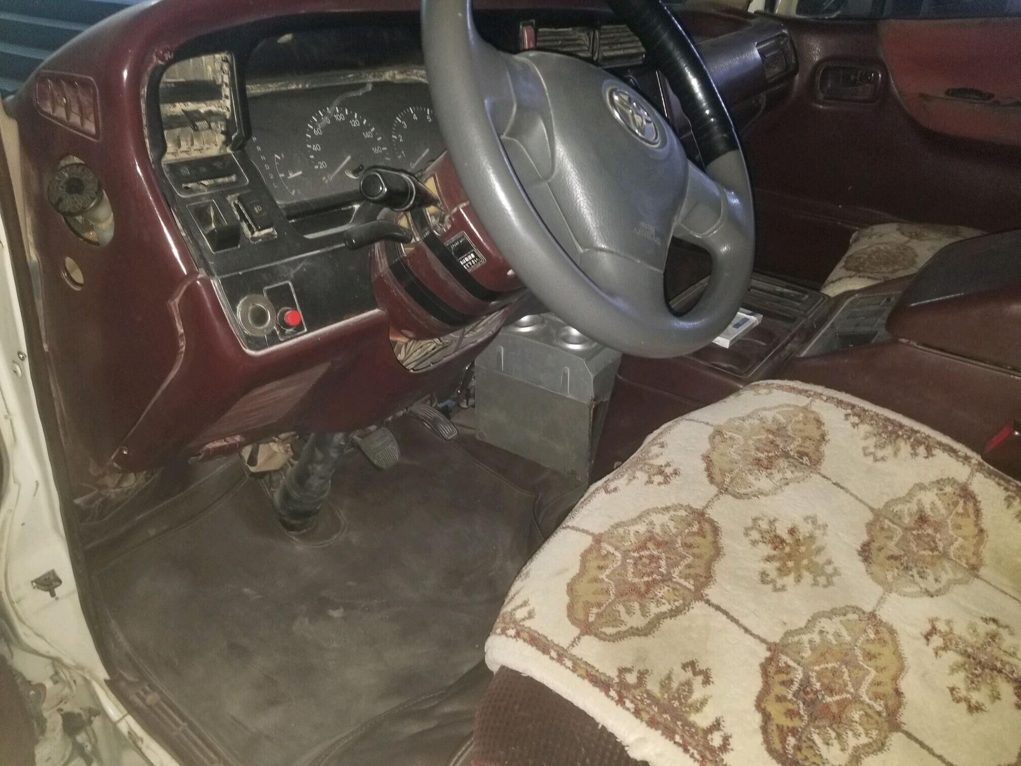 Toyota Hiace 1990 - 76 000 TMT - Мары - img 6