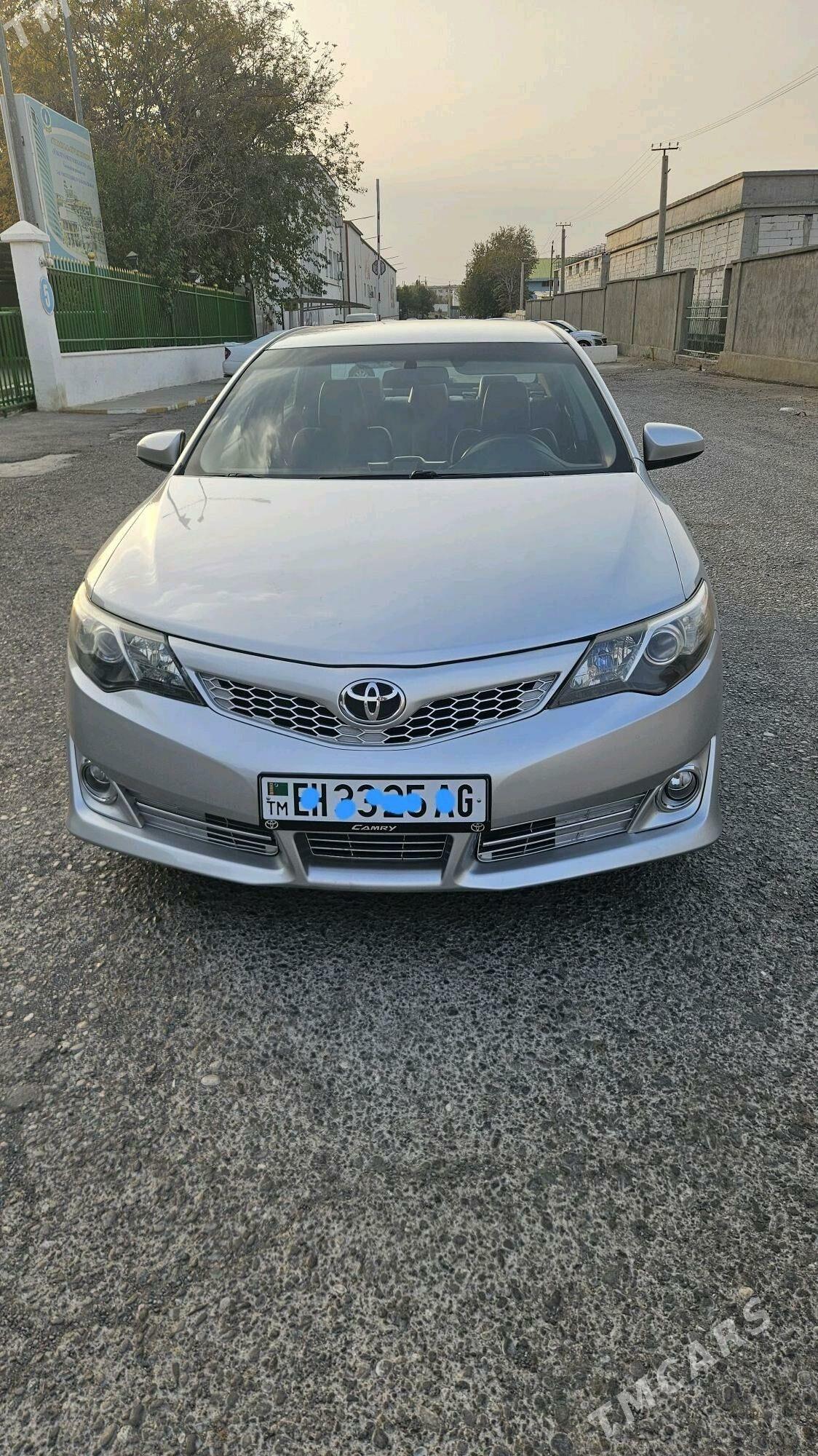 Toyota Camry 2013 - 220 000 TMT - Мир 1 - img 1