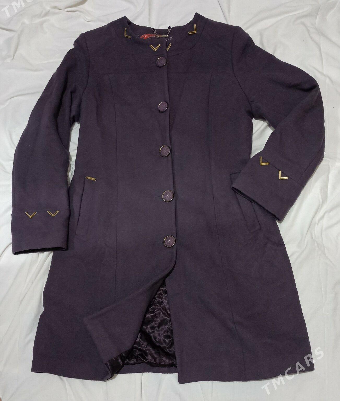 Пальто размер 40 раз - Мары - img 4