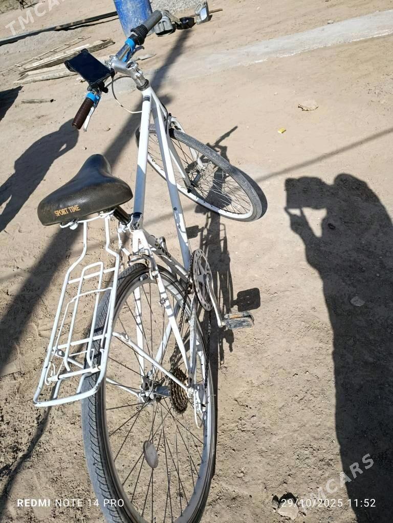 28 lik sportivni - Мары - img 3