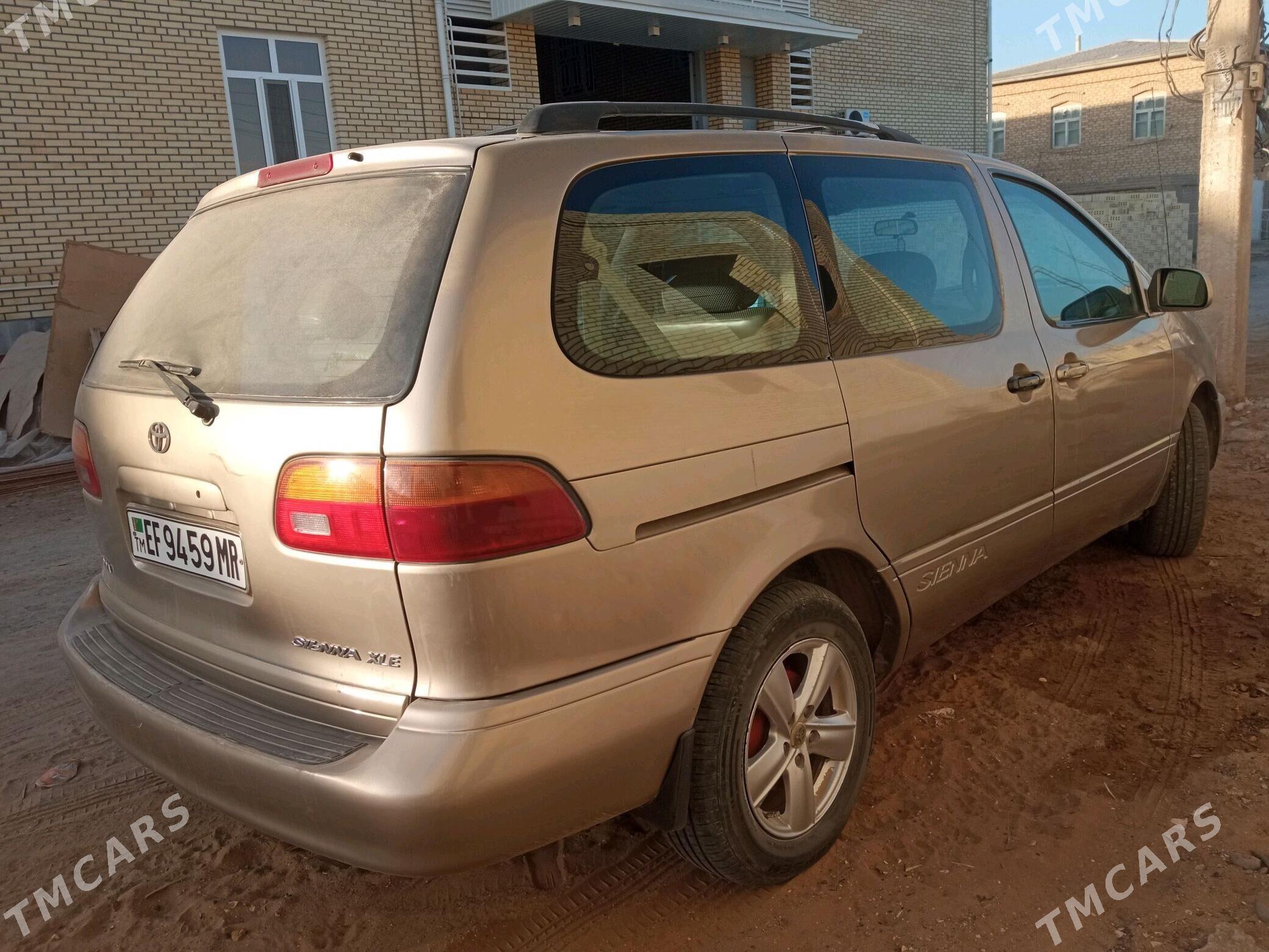 Toyota Sienna 2000 - 165 000 TMT - Mary - img 5