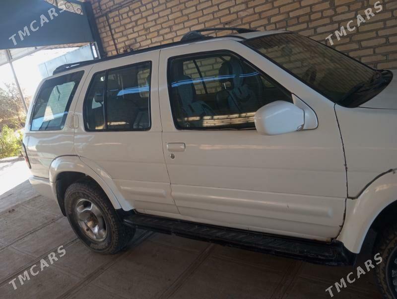 Infiniti QX4 1999 - 60 000 TMT - Hojambaz - img 5