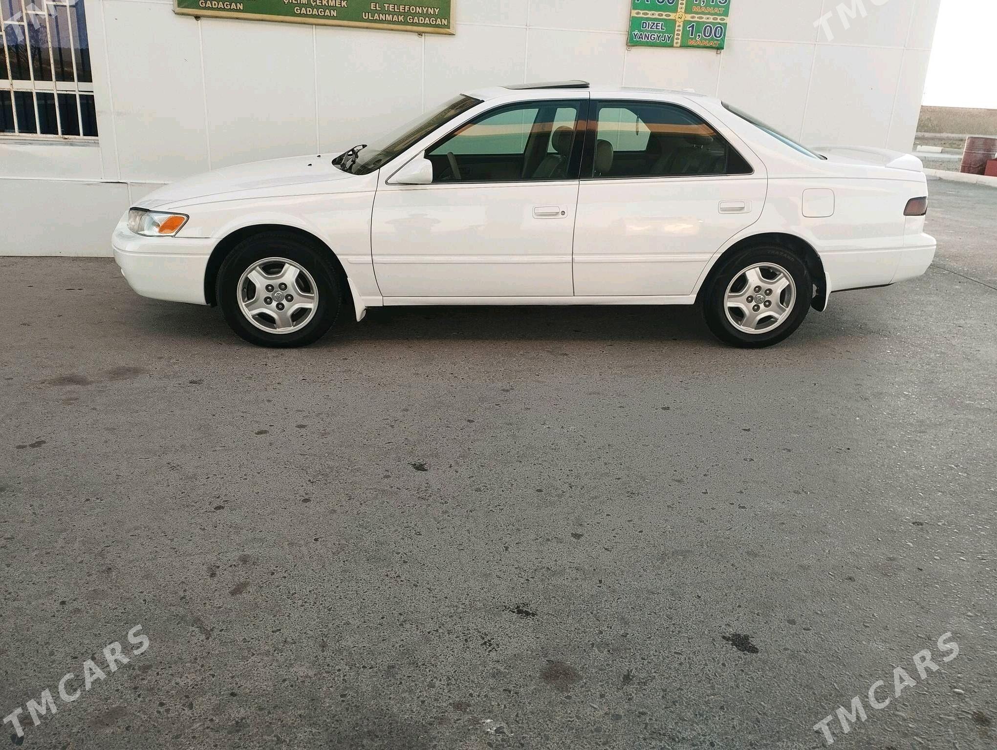 Toyota Camry 1999 - 165 000 TMT - Darganata - img 9