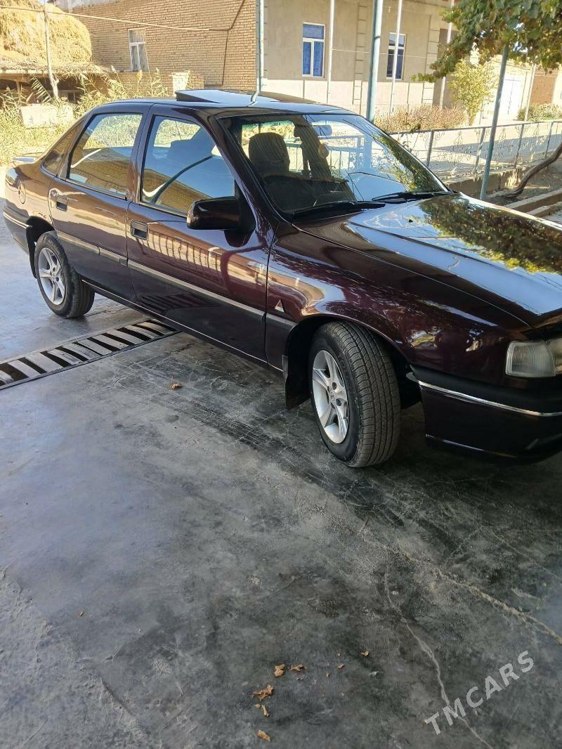Opel Vectra 1995 - 70 000 TMT - Çärjew - img 3