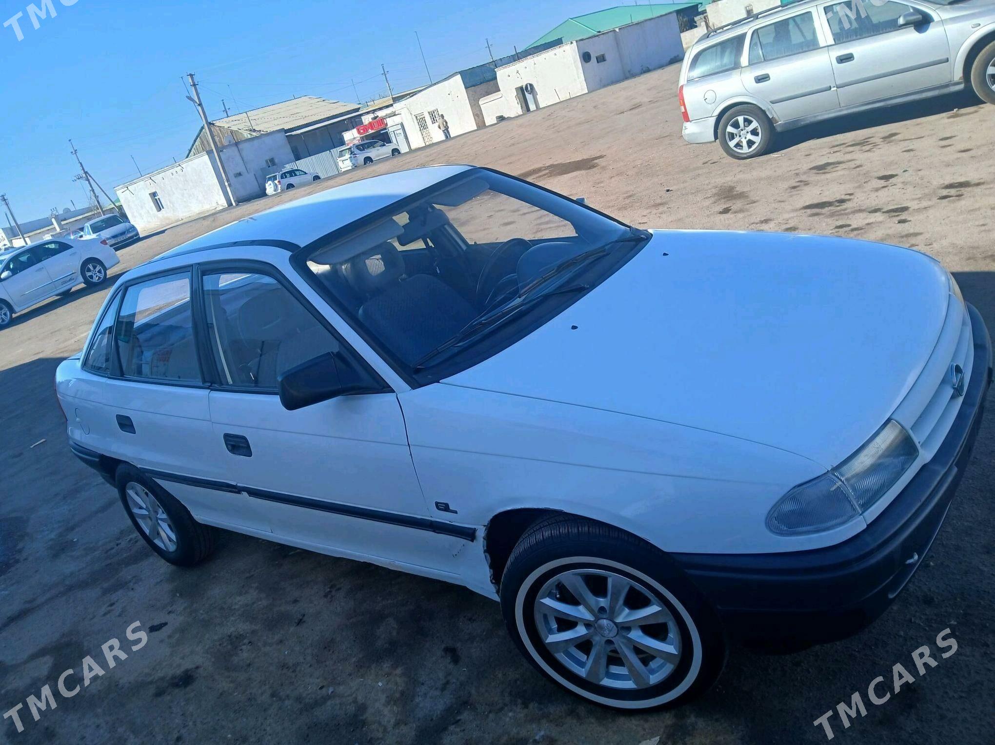 Opel Astra 1992 - 35 000 TMT - Дашогуз - img 1
