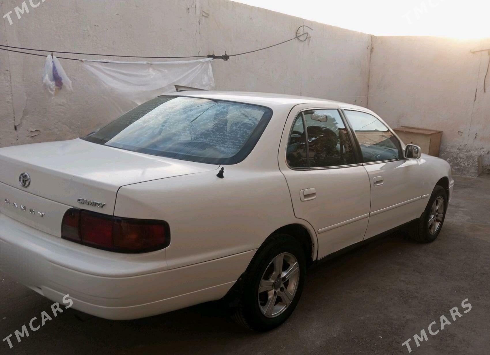 Toyota Camry 1995 - 100 000 TMT - Türkmenbaşy - img 2