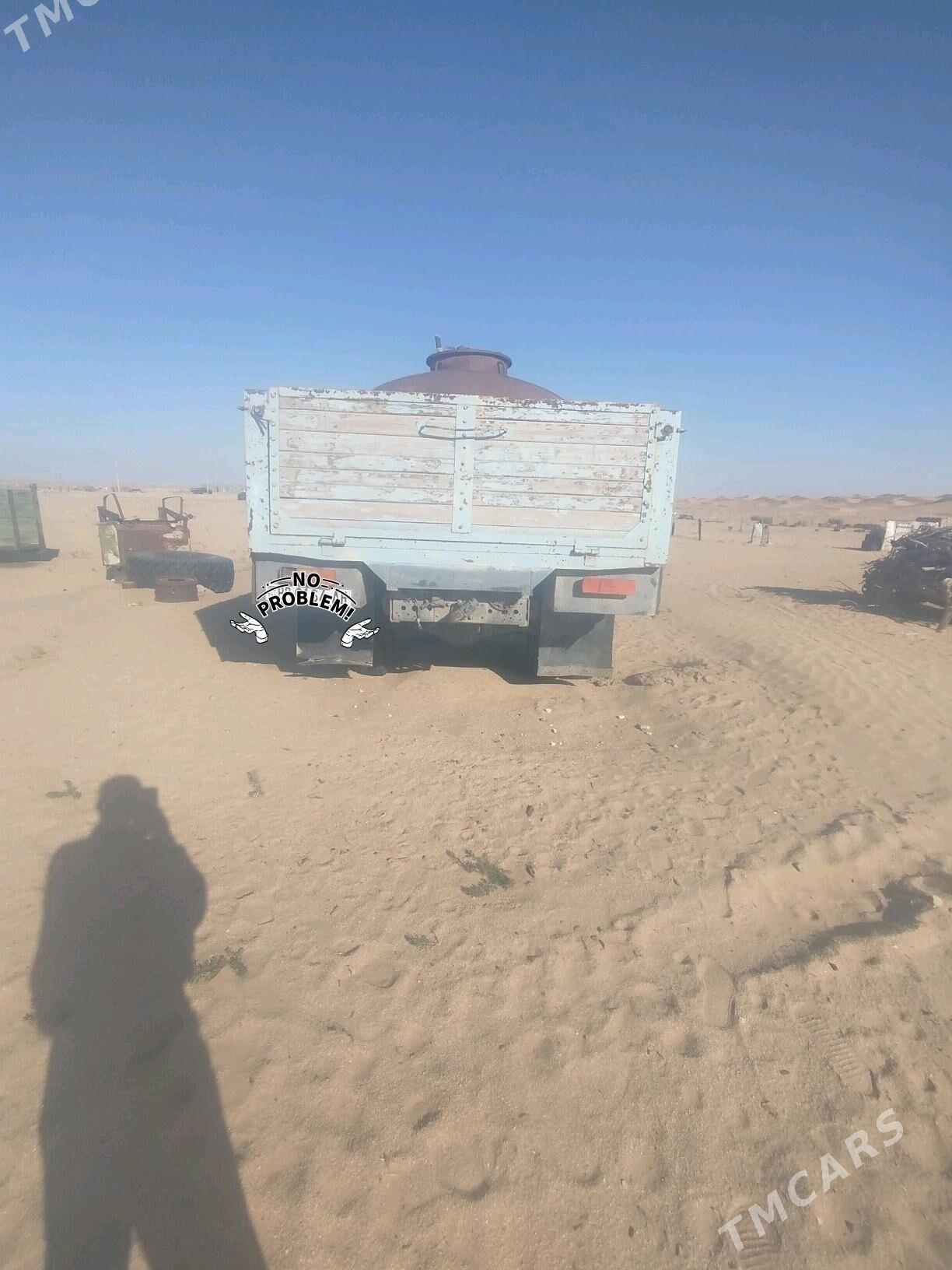 Zil 130 1992 - 50 000 TMT - Gökdepe - img 2