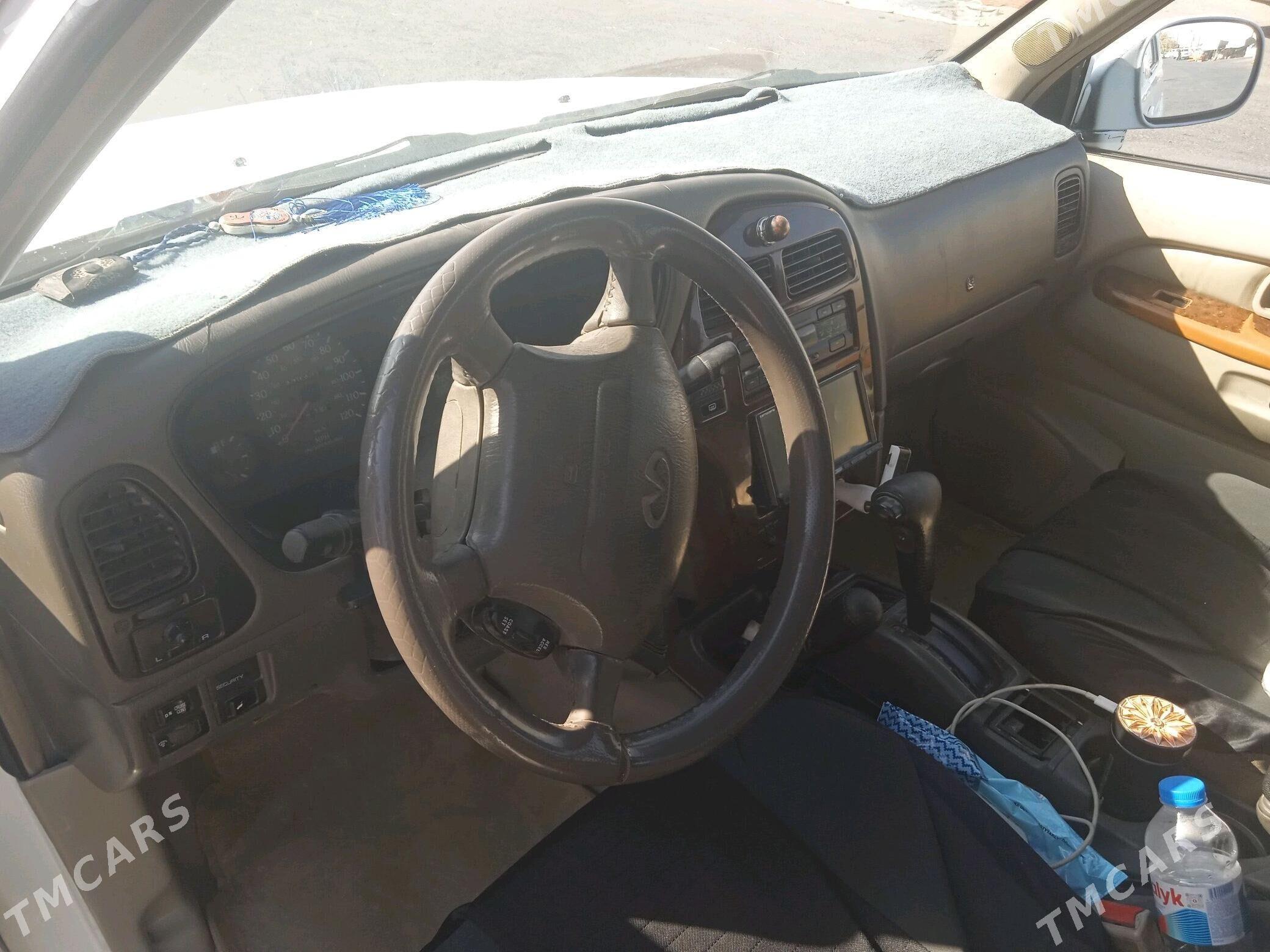 Infiniti QX4 1997 - 80 000 TMT - Murgap - img 4