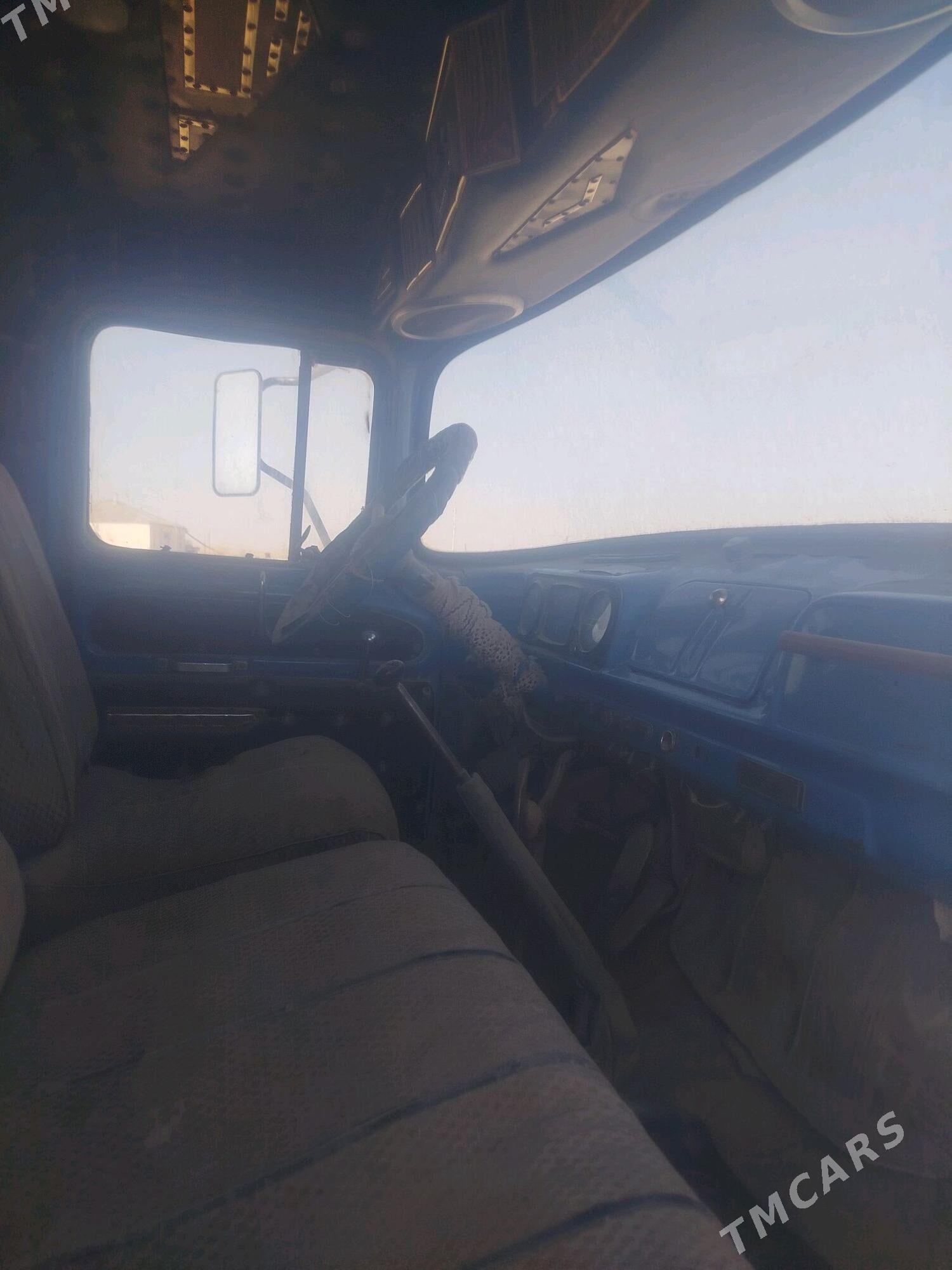 Zil 130 1992 - 50 000 TMT - Gökdepe - img 5