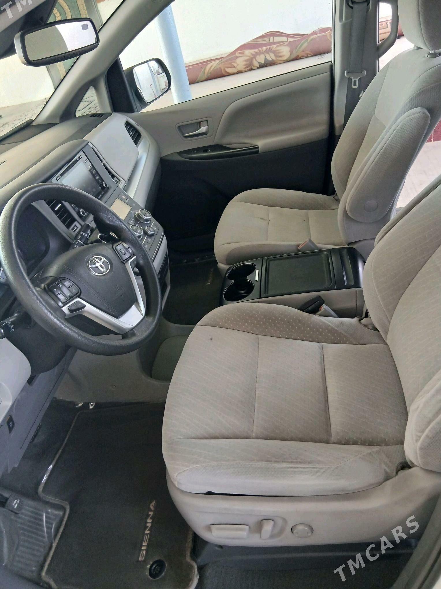 Toyota Sienna 2019 - 400 000 TMT - Gökdepe - img 10