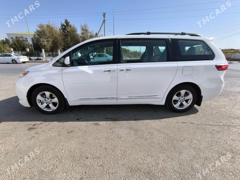 Toyota Sienna 2015 - 370 000 TMT - Ашхабад - img 2