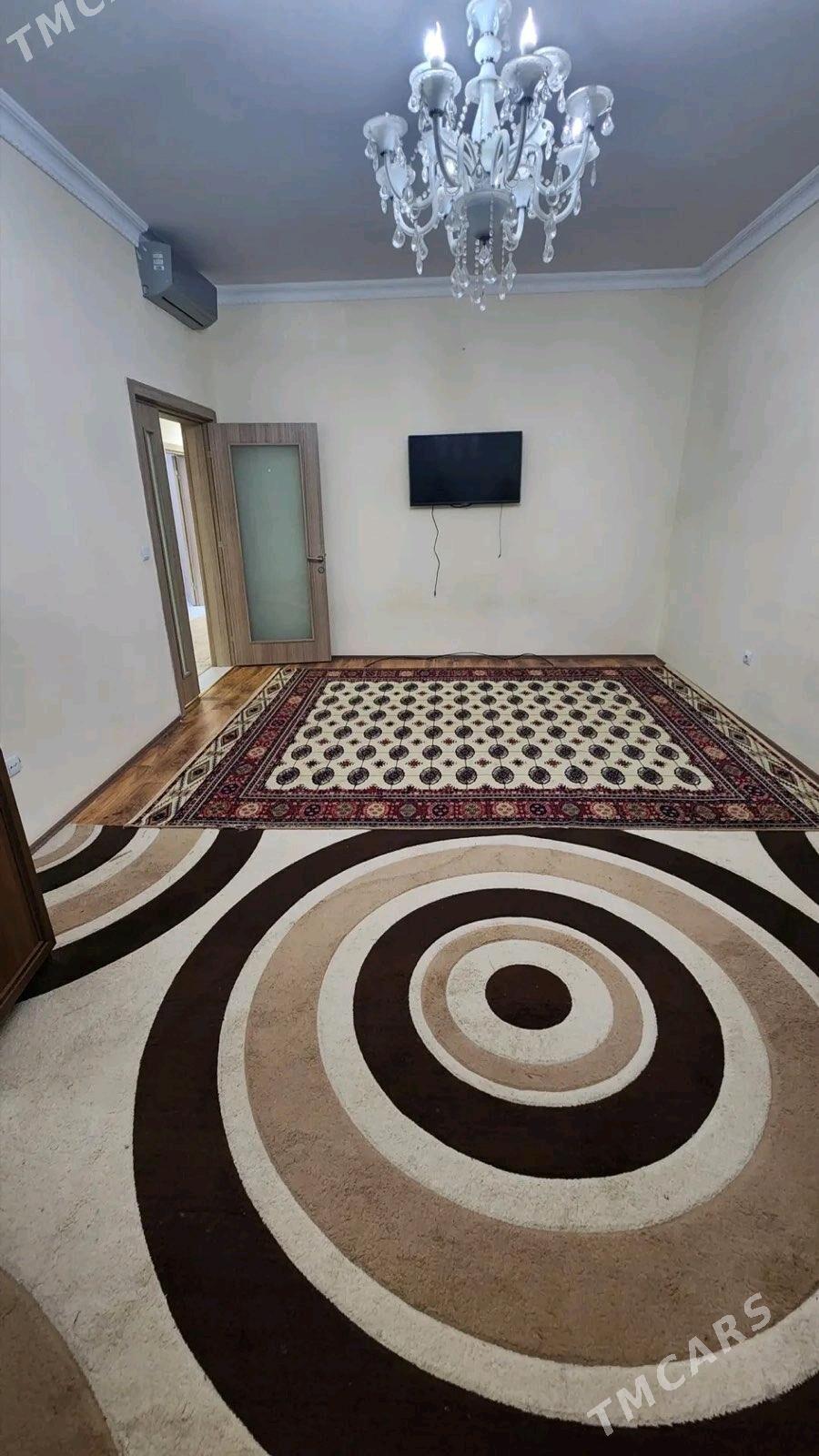 Arenda Mir7/3 3kom 4etaž - Мир 7 - img 1