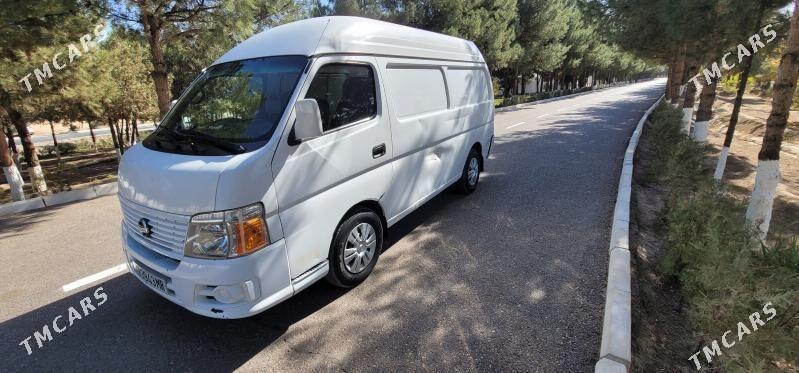 Nissan Urvan 2010 - 160 000 TMT - Mary - img 1