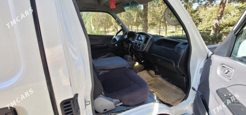 Nissan Urvan 2010 - 160 000 TMT - Mary - img 4